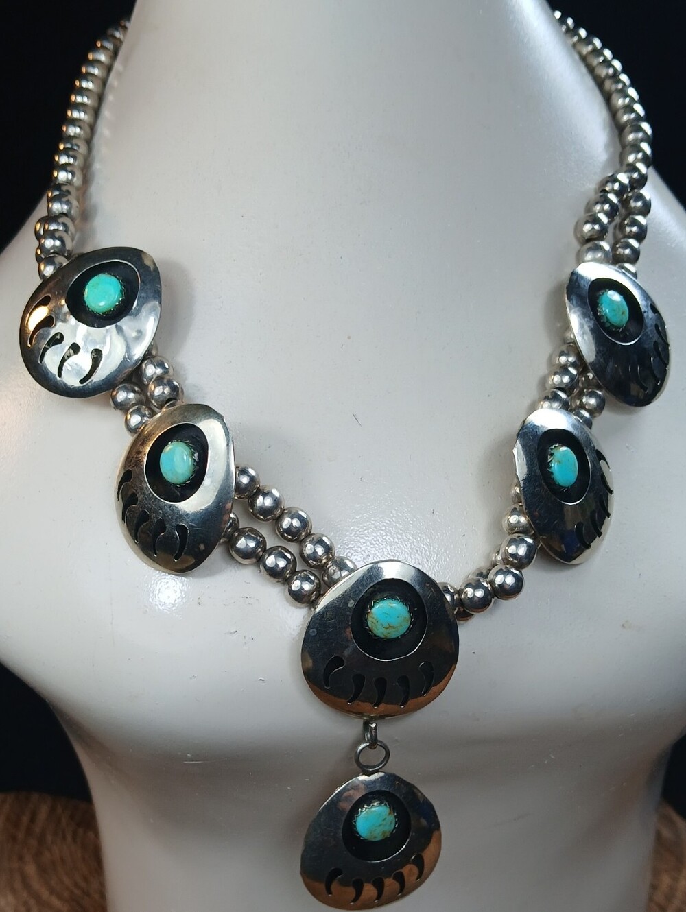 Turquoise Bear Claw Pillow Bead Necklace 20"